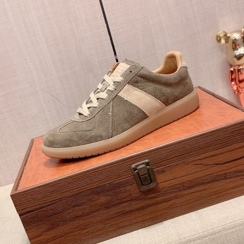 Louis Vuitton Low Shoes